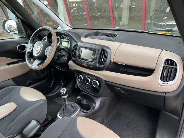 Fiat 500L 1.4-16V Lounge 2012 Benzine 25
