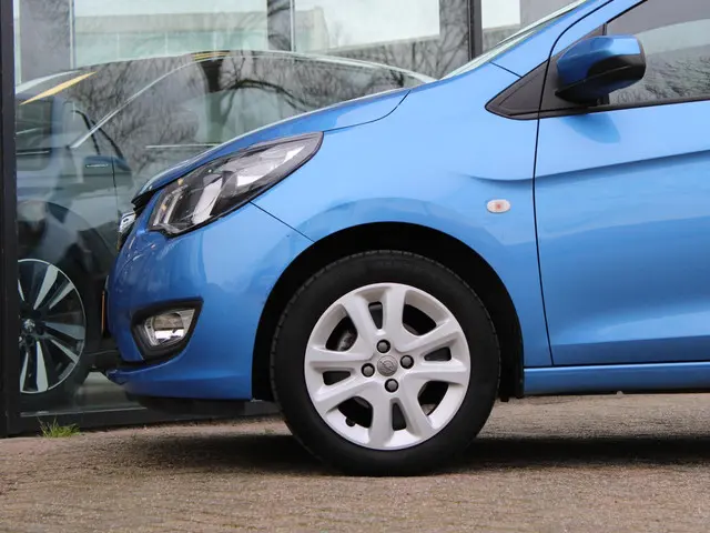 Opel KARL 1.0 ecoFLEX Edition 2015 Benzine 11