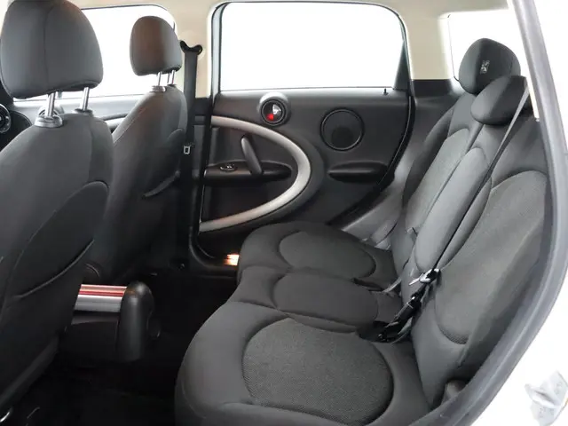 MINI Countryman Mini 1.6 D One Pepper 2016 Diesel 10
