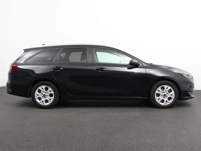 Kia Ceed Sportswagon 1.0 T-GDi ComfortLine 2022 Benzine 8