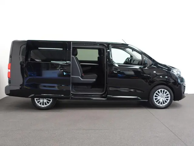 Peugeot Expert 2.0 Hdi 180PK 2023 Diesel 40