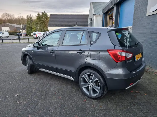 Suzuki S-Cross 3