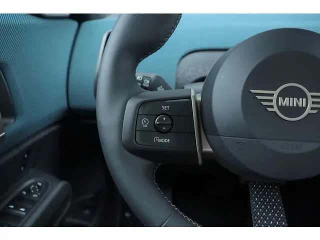 MINI Countryman C 2024 Benzine 18