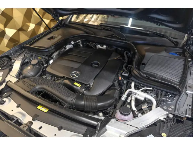 Mercedes-Benz GLC Coupé GLC200 AMG 197pk 2019 Benzine 51
