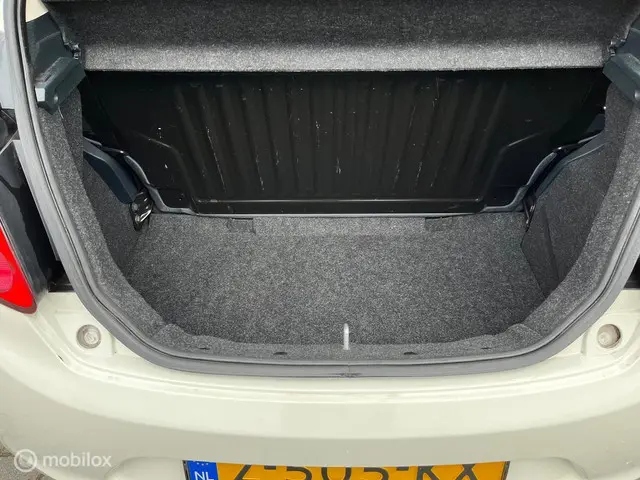 Ford Ka 1.2 Style start/stop 2015 Benzine 8