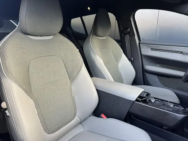 Volvo EX30 Single Motor Plus 51 kWh 2024 Elektrisch 6