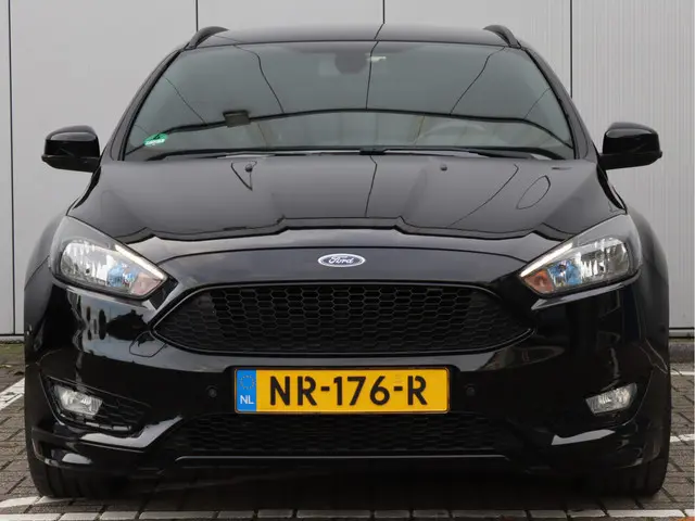 Ford Focus Wagon 1.0 ST-Line 2017 Benzine 6