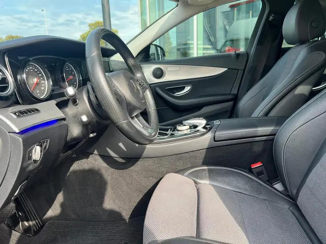 Mercedes-Benz E-Klasse Estate 200 2017 Benzine 22