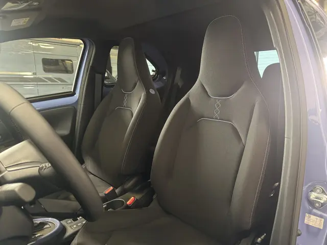 Toyota Aygo X Hybrid 115 pulse 2026 Hybride Benzine 8