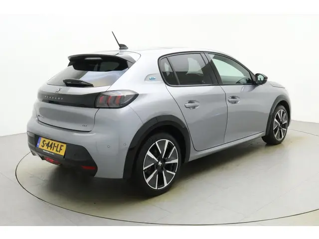 Peugeot e-208 2