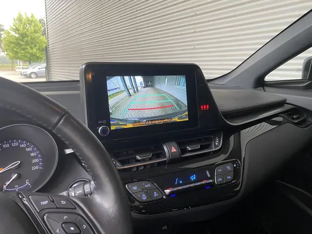 Toyota C-HR 2.0 Hybrid TeamNL 2022 Hybride Benzine 9