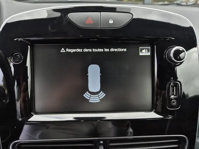 Renault Clio 0.9 TCe Intens 2019 Benzine 12