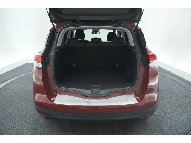 Renault Scénic TCe 140 EDC Limited 2019 Benzine 78