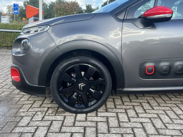 Citroën C3 1.2 82 pk Shine 2018 Benzine 37