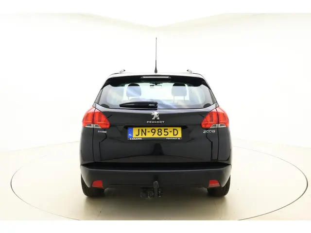 Peugeot 2008 1.2 PureTech 82pk Blue Lion 2016 Benzine 11