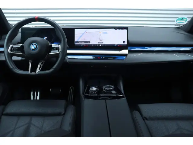 BMW i5 Touring M60 xDrive 2024 Elektrisch 11