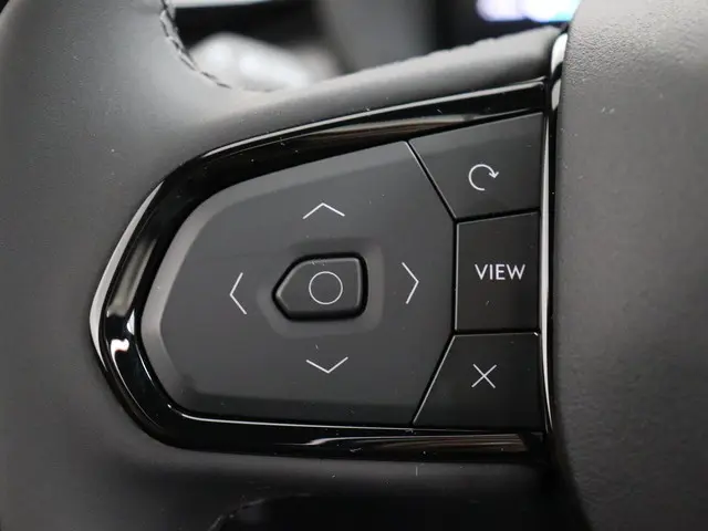 Lynk & Co 01 1.5 More 2025 Hybride Benzine 25