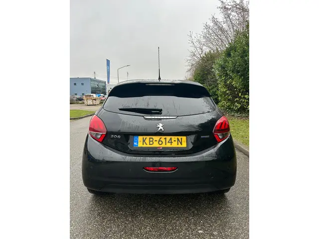 Peugeot 208 1.2 PureTech Blue Lion 2016 Benzine 7