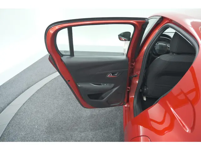 Peugeot 208 PureTech 100 Active 2024 Benzine 57