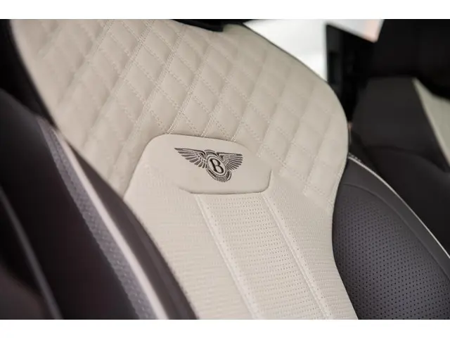 Bentley Bentayga 3.0 V6 Hybrid 2022 Hybride Benzine 77