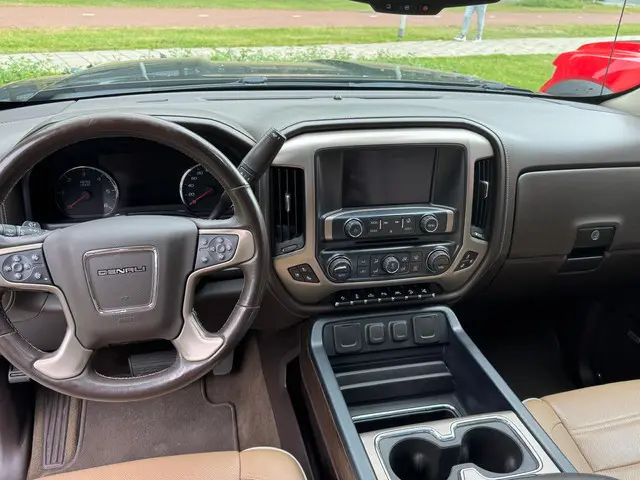 GMC Sierra 6.2 V8 Denali NL-AUTO!! 2018 LPG/Gas 18