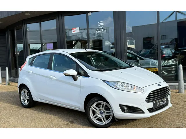 Ford Fiesta 1.0 Titanium 2015 Benzine 2