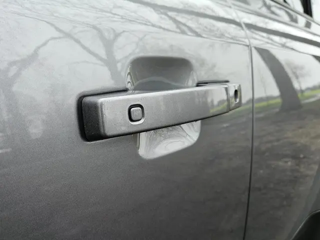 Land Rover Defender 110 2.0 P400e 2021 Hybride Benzine 8