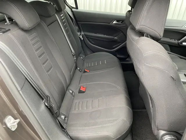 Peugeot 308 1.6 THP Blue Lease 2013 Benzine 18
