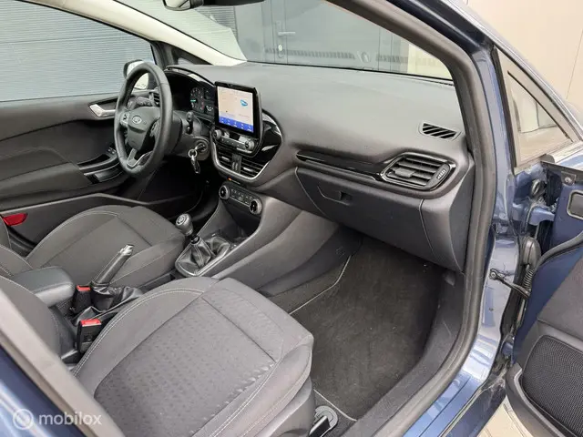 Ford Fiesta 1.0 EcoBoost Titanium 2021 Benzine 24