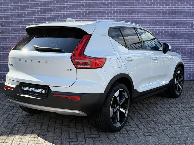 Volvo XC40 2.0 T5 AWD Intro Edition 2018 Benzine 3