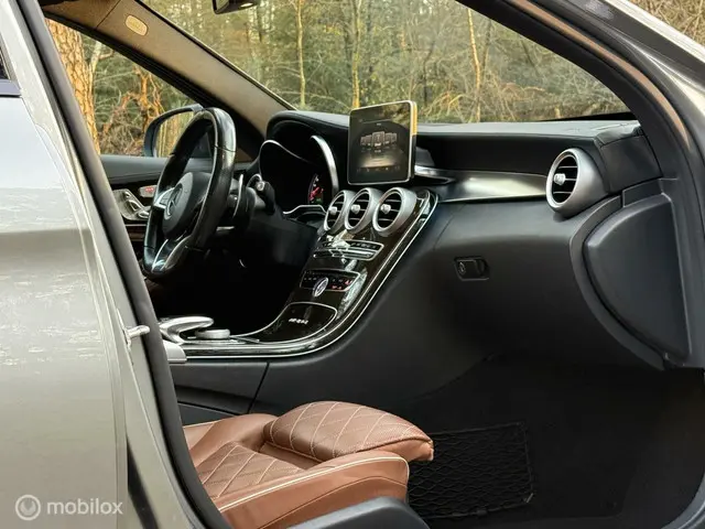 Mercedes-Benz C-Klasse AMG 63 2015 Benzine 7