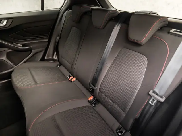Ford Focus 1.0 EcoBoost ST Line 2020 Benzine 15