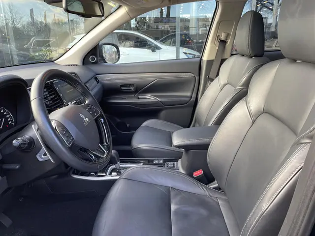 Mitsubishi Outlander 2.0 2WD Limited+ 2019 Benzine 16