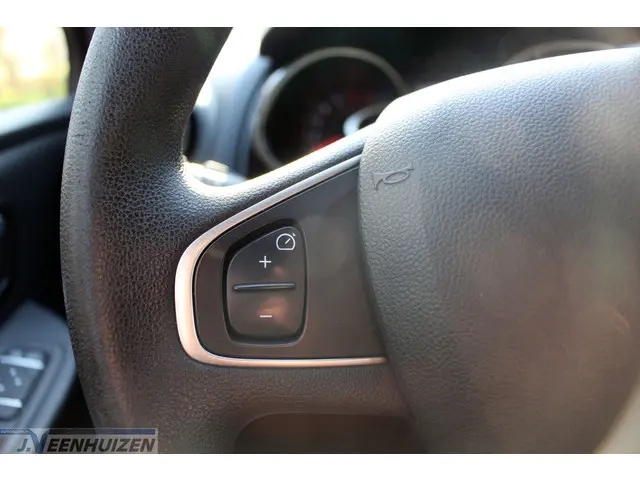 Renault Clio Estate 0.9 TCe Zen 2017 Benzine 15