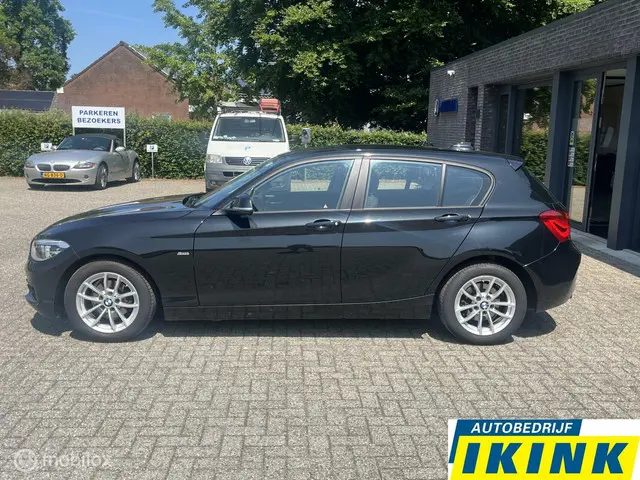 BMW 1 Serie 118i Corporate Lease Executive 2017 Benzine 3