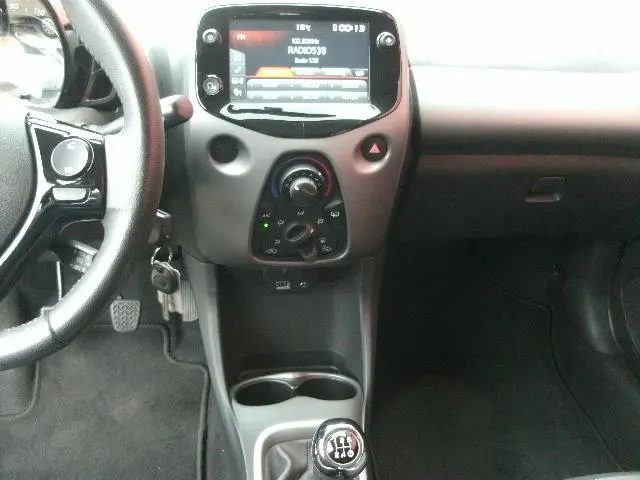 Toyota Aygo 1.0 VVT-i X-Play / VERKOCHT 2019 Benzine 5