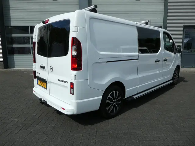 Opel Vivaro 3