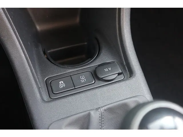 SEAT Mii 1.0 Sport Dynamic 2015 Benzine 20