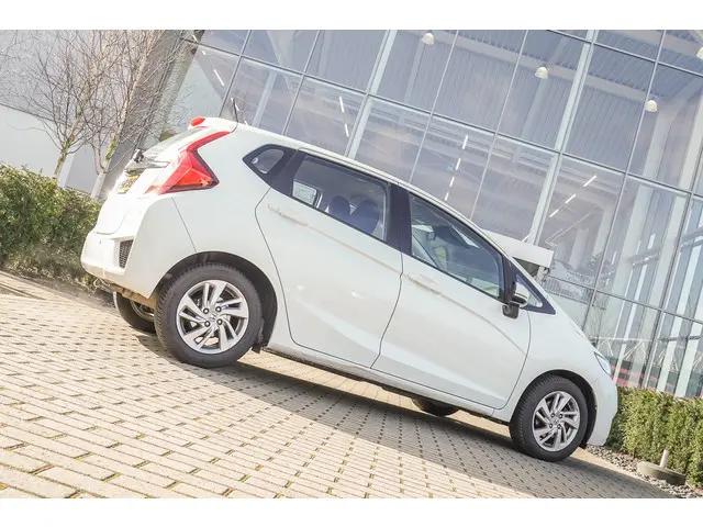 Honda Jazz 1.3i VTEC COMFORT 2017 Benzine 12