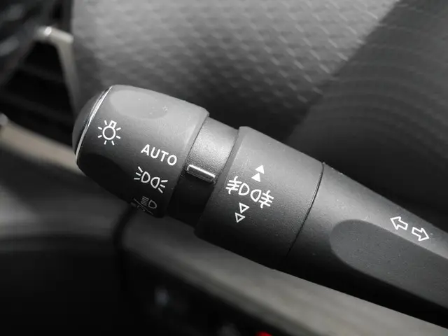 Citroën C5 X 1.6 180PK PureTech Shine 2022 Benzine 24