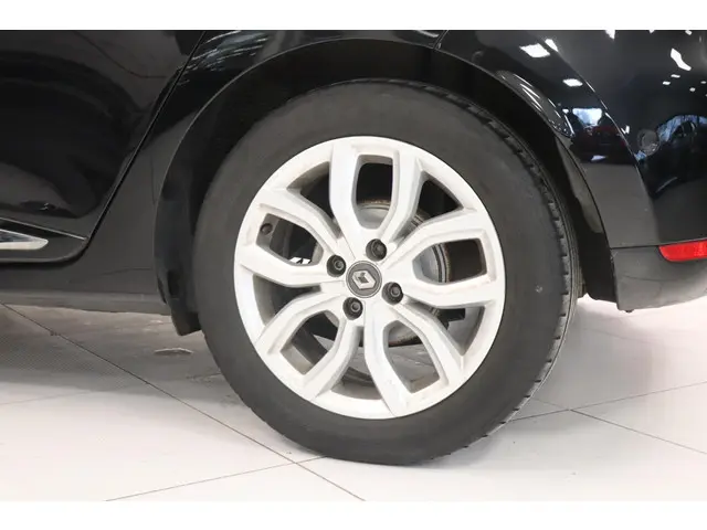 Renault Clio 0.9 TCe Intens 2019 Benzine 22