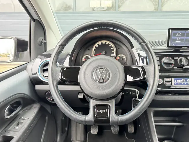 Volkswagen up! 1.0 EDITION 2014 Benzine 6