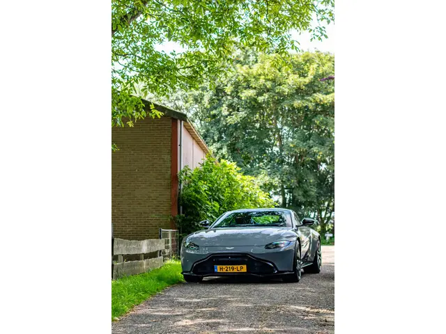 Aston Martin V8 Vantage 4.0 2018 Benzine 97