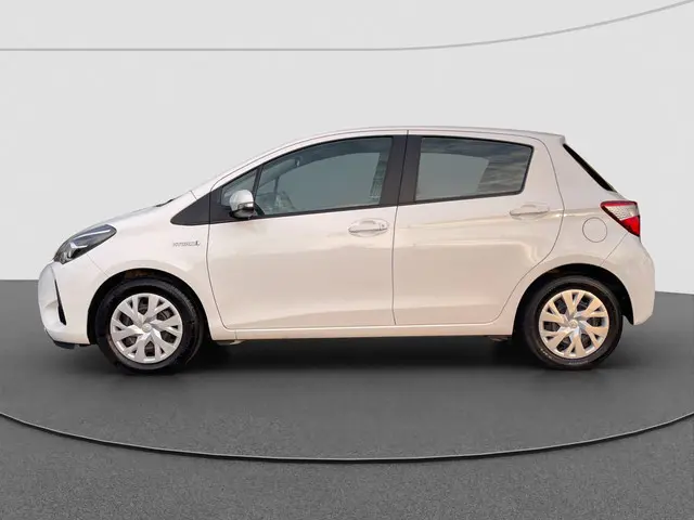 Toyota Yaris 1.5 Hybrid Active 2018 Hybride Benzine 6