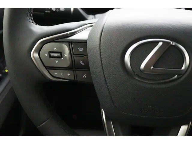 Lexus LBX 2WD 2024 Hybride Benzine 18