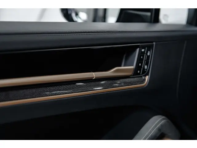 Porsche Cayenne Coupé E-Hybrid 2023 Hybride Benzine 37