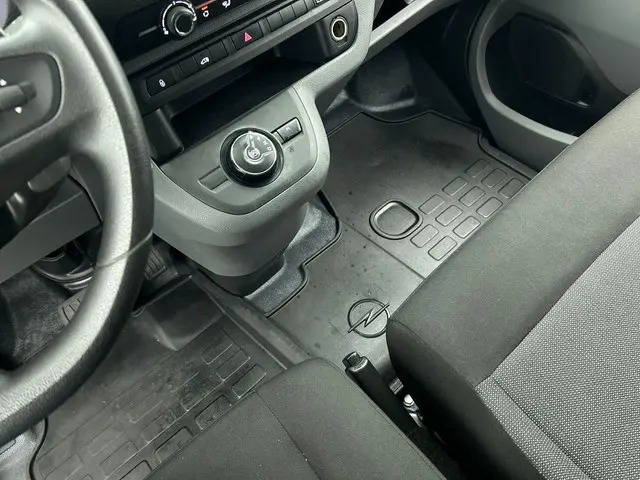 Opel Vivaro 2.0 145 pk L3H1 Edition 2023 Diesel 27