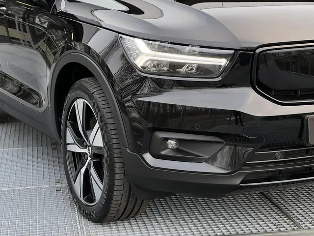 Volvo XC40 Recharge P8 AWD R-Design 2020 Elektrisch 27