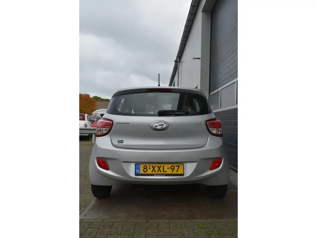 Hyundai i10 1.0i i-Motion 2014 Benzine 4