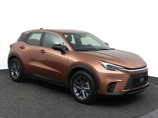 Lexus LBX 2WD 2025 Hybride Benzine 14